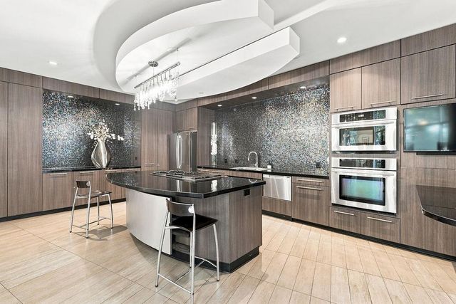 1901 Post Oak Boulevard 1501, Houston, TX 77056