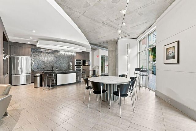 1901 Post Oak Boulevard 1501, Houston, TX 77056