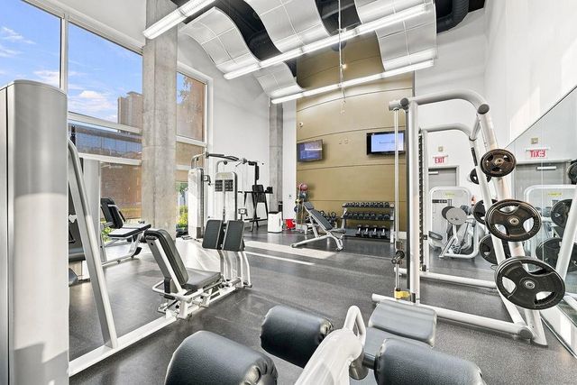 1901 Post Oak Boulevard 1501, Houston, TX 77056