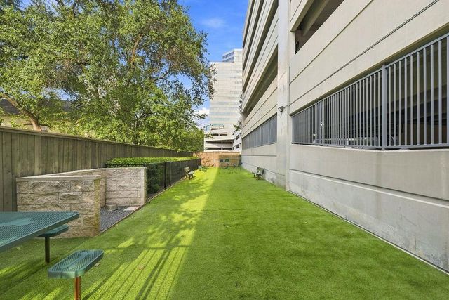 1901 Post Oak Boulevard 1501, Houston, TX 77056