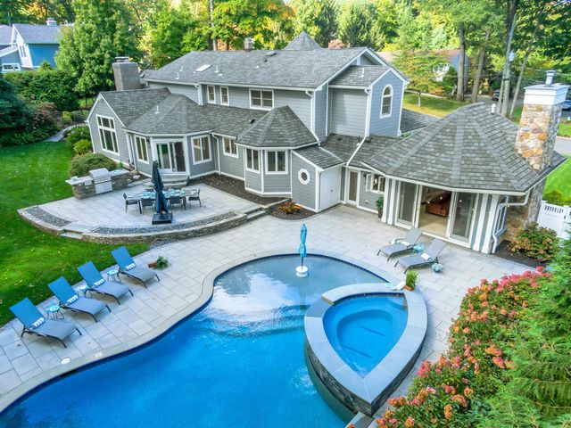 545 MILLER RD, Wyckoff, NJ 07481