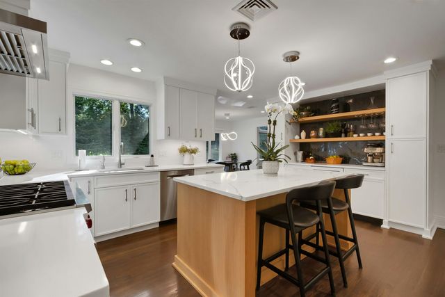 545 MILLER RD, Wyckoff, NJ 07481