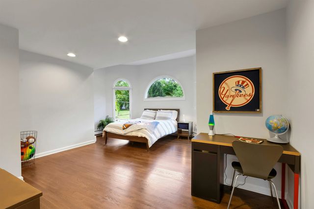 545 MILLER RD, Wyckoff, NJ 07481