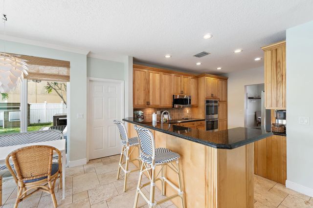 10295 Allamanda Boulevard, Palm Beach Gardens, FL 33410