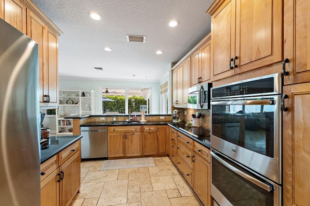 10295 Allamanda Boulevard, Palm Beach Gardens, FL 33410