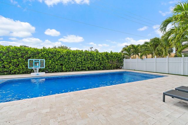 10295 Allamanda Boulevard, Palm Beach Gardens, FL 33410