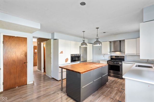 9344 E 25th Street, Indianapolis, IN 46229