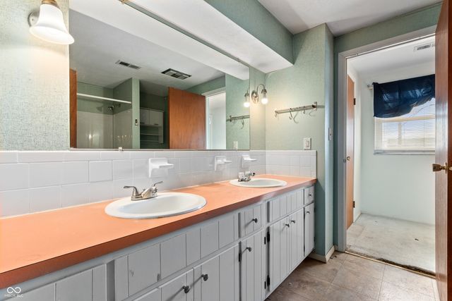 9344 E 25th Street, Indianapolis, IN 46229