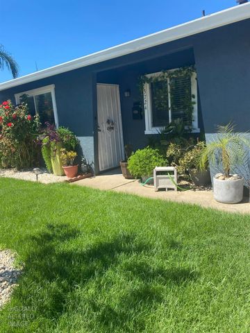 3724 MOONBEAM Dr, Sacramento, CA 95827