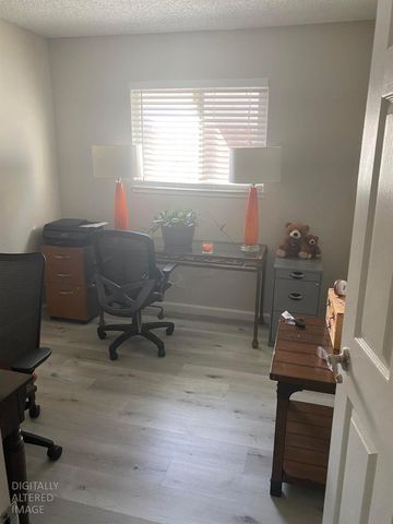 3724 MOONBEAM Dr, Sacramento, CA 95827