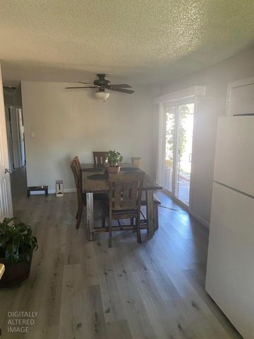 3724 MOONBEAM Dr, Sacramento, CA 95827