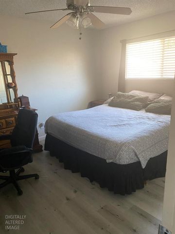 3724 MOONBEAM Dr, Sacramento, CA 95827