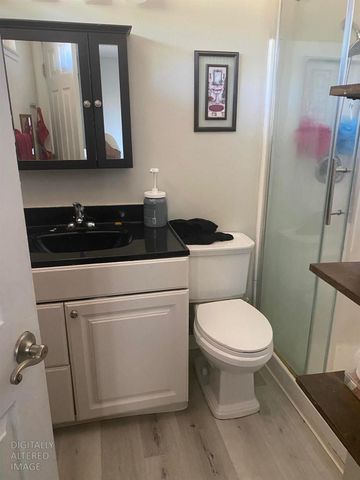 3724 MOONBEAM Dr, Sacramento, CA 95827