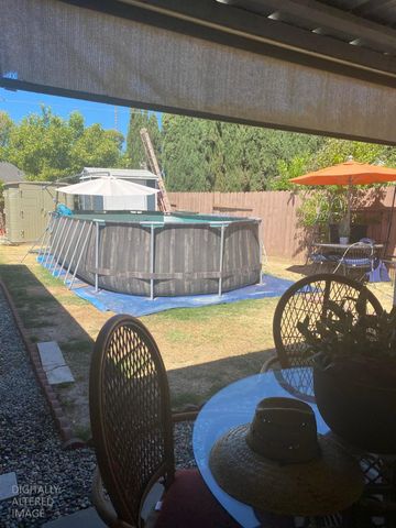 3724 MOONBEAM Dr, Sacramento, CA 95827