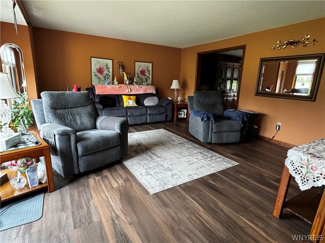 3568 Heatherwood Drive, Hamburg, NY 14075