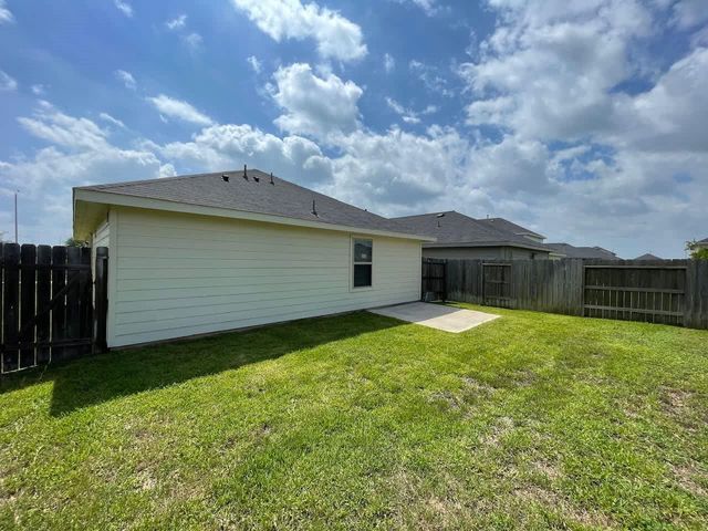 18727 Mercer Falls Drive, Hockley, TX 77447