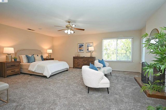 3585 Deer Park Ct, Hayward, CA 94542