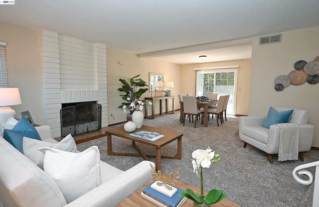 3585 Deer Park Ct, Hayward, CA 94542