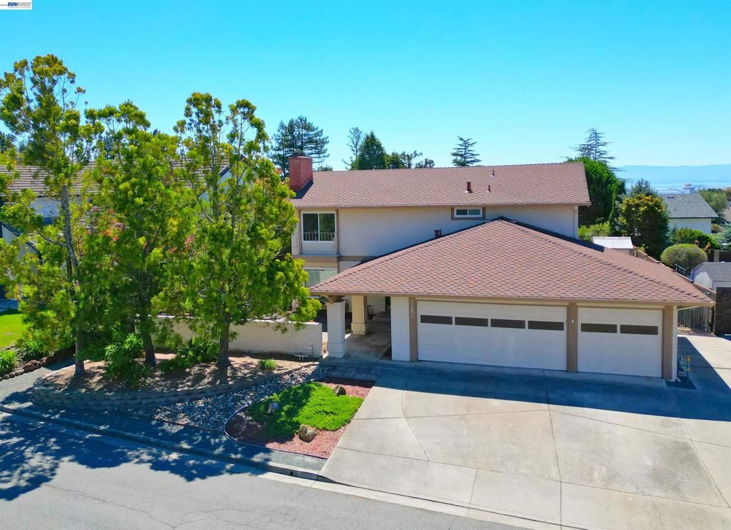 3585 Deer Park Ct, Hayward, CA 94542
