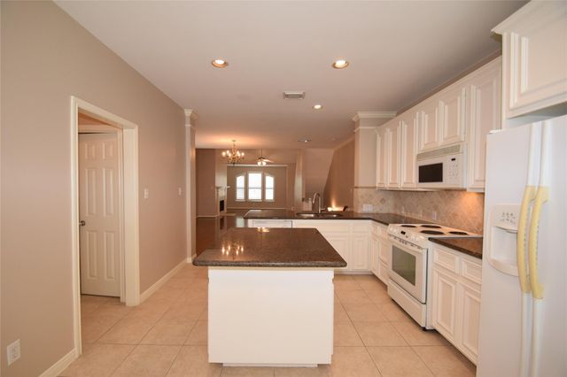 722 Memorial Heights Drive, Houston, TX 77007