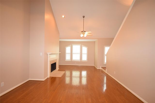 722 Memorial Heights Drive, Houston, TX 77007