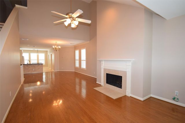 722 Memorial Heights Drive, Houston, TX 77007
