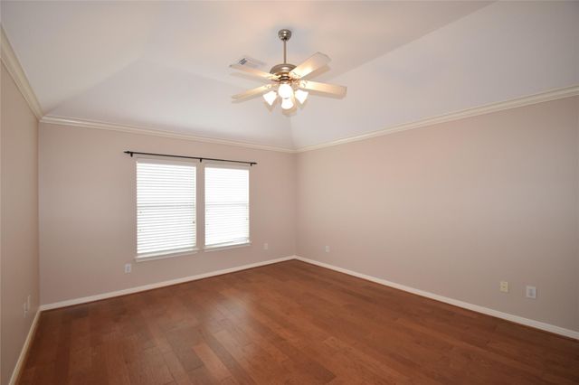722 Memorial Heights Drive, Houston, TX 77007