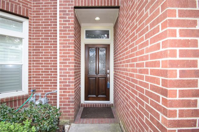 722 Memorial Heights Drive, Houston, TX 77007