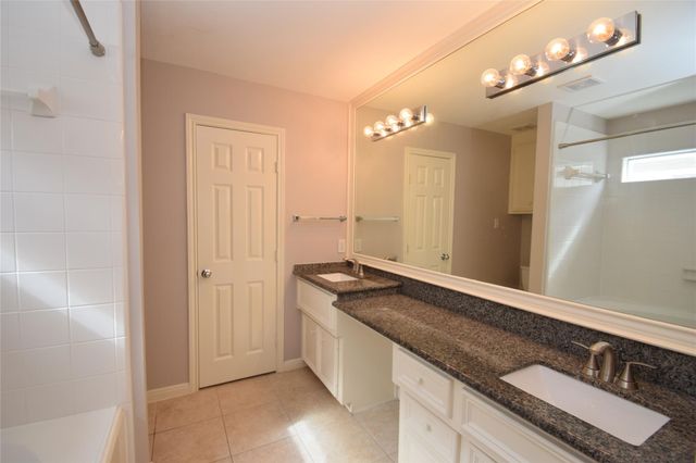 722 Memorial Heights Drive, Houston, TX 77007