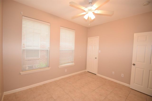 722 Memorial Heights Drive, Houston, TX 77007