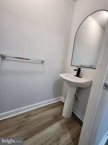 302 HIDDEN, Blackwood, NJ 08012