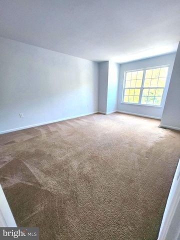302 HIDDEN, Blackwood, NJ 08012
