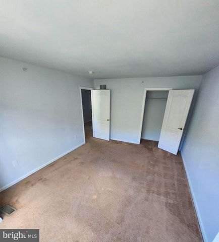 302 HIDDEN, Blackwood, NJ 08012
