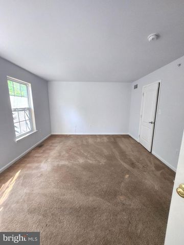 302 HIDDEN, Blackwood, NJ 08012