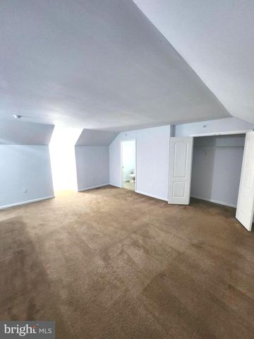 302 HIDDEN, Blackwood, NJ 08012