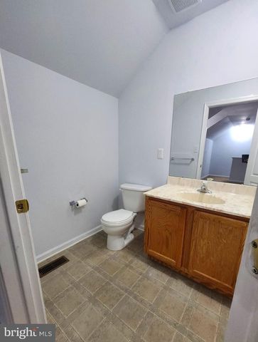 302 HIDDEN, Blackwood, NJ 08012