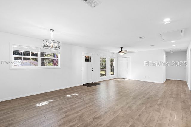 313 1st Ave, Ridgeland, SC 29936