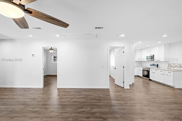 313 1st Ave, Ridgeland, SC 29936