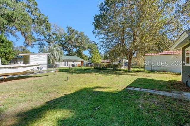 313 1st Ave, Ridgeland, SC 29936