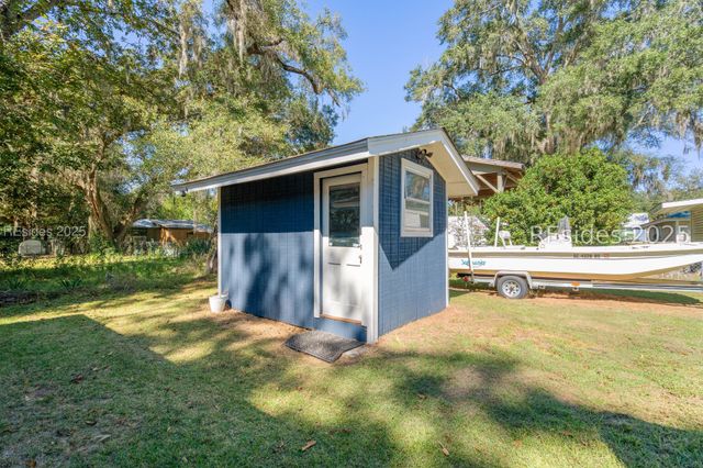 313 1st Ave, Ridgeland, SC 29936