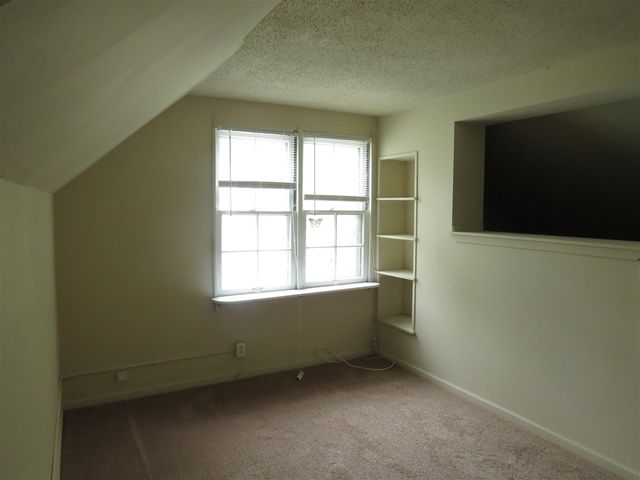 17538 Matthews Street, Riverview, MI 48193