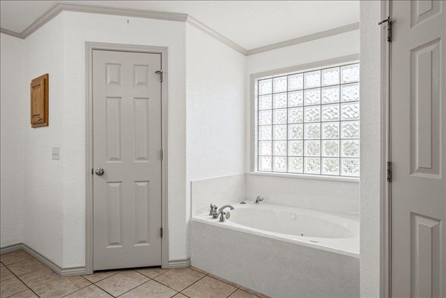 1703 Wofford DR, Burnet, TX 78611