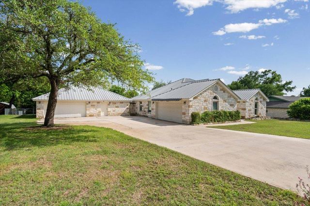 1703 Wofford DR, Burnet, TX 78611