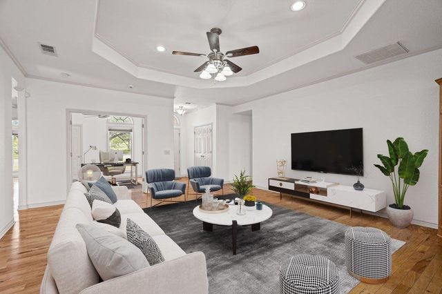 1703 Wofford DR, Burnet, TX 78611