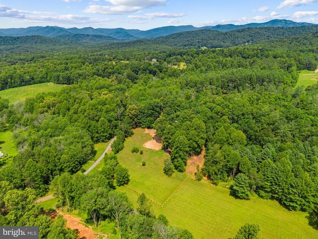 1515 DESERT RD, Reva, VA 22735