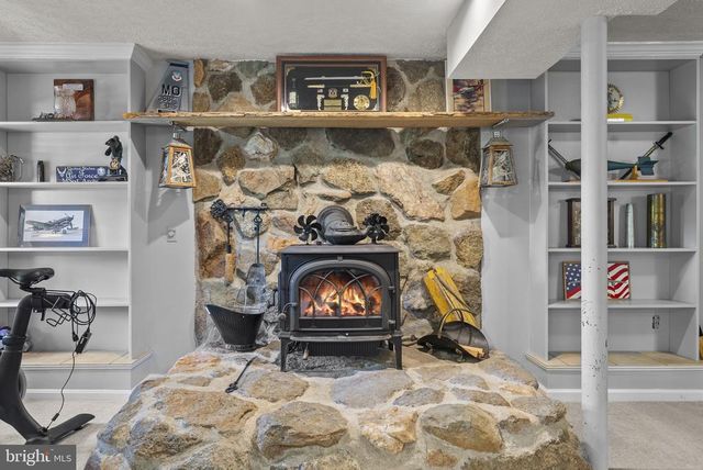 1515 DESERT RD, Reva, VA 22735