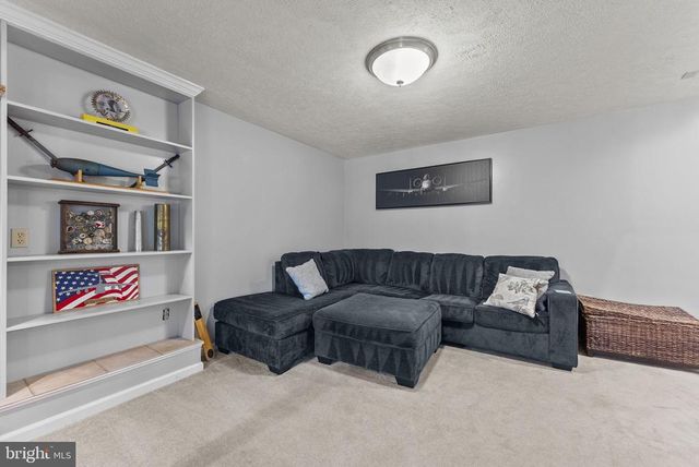 1515 DESERT RD, Reva, VA 22735