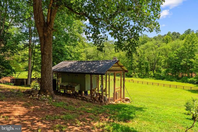 1515 DESERT RD, Reva, VA 22735