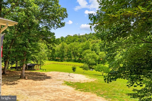 1515 DESERT RD, Reva, VA 22735