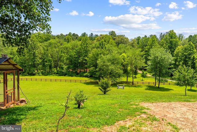 1515 DESERT RD, Reva, VA 22735